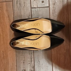 Calvin klein black and gold heels